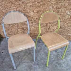 Lot de trois chaises scolaires NUAGE