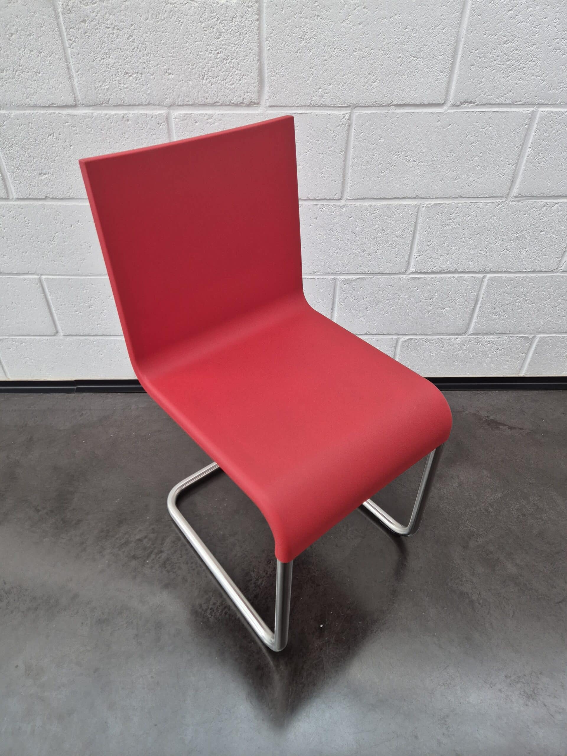 Lot de deux chaises .05