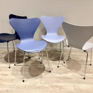 Lot de 4 chaises SERIE 7