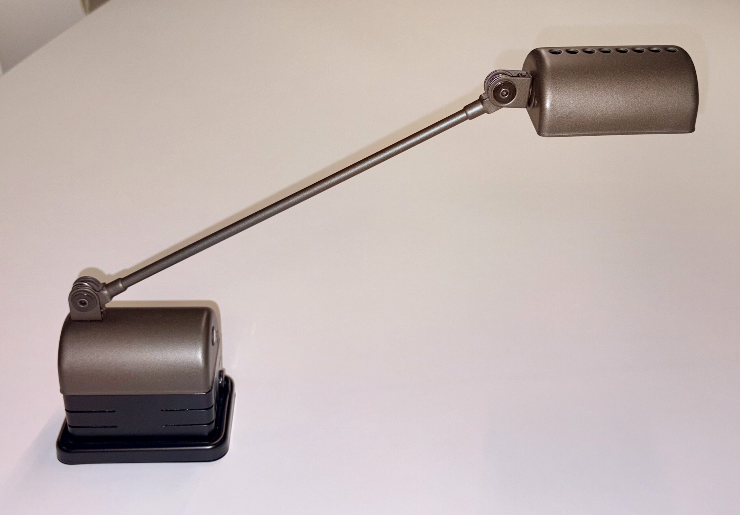 Lampe DAPHINETTE PORTABLE