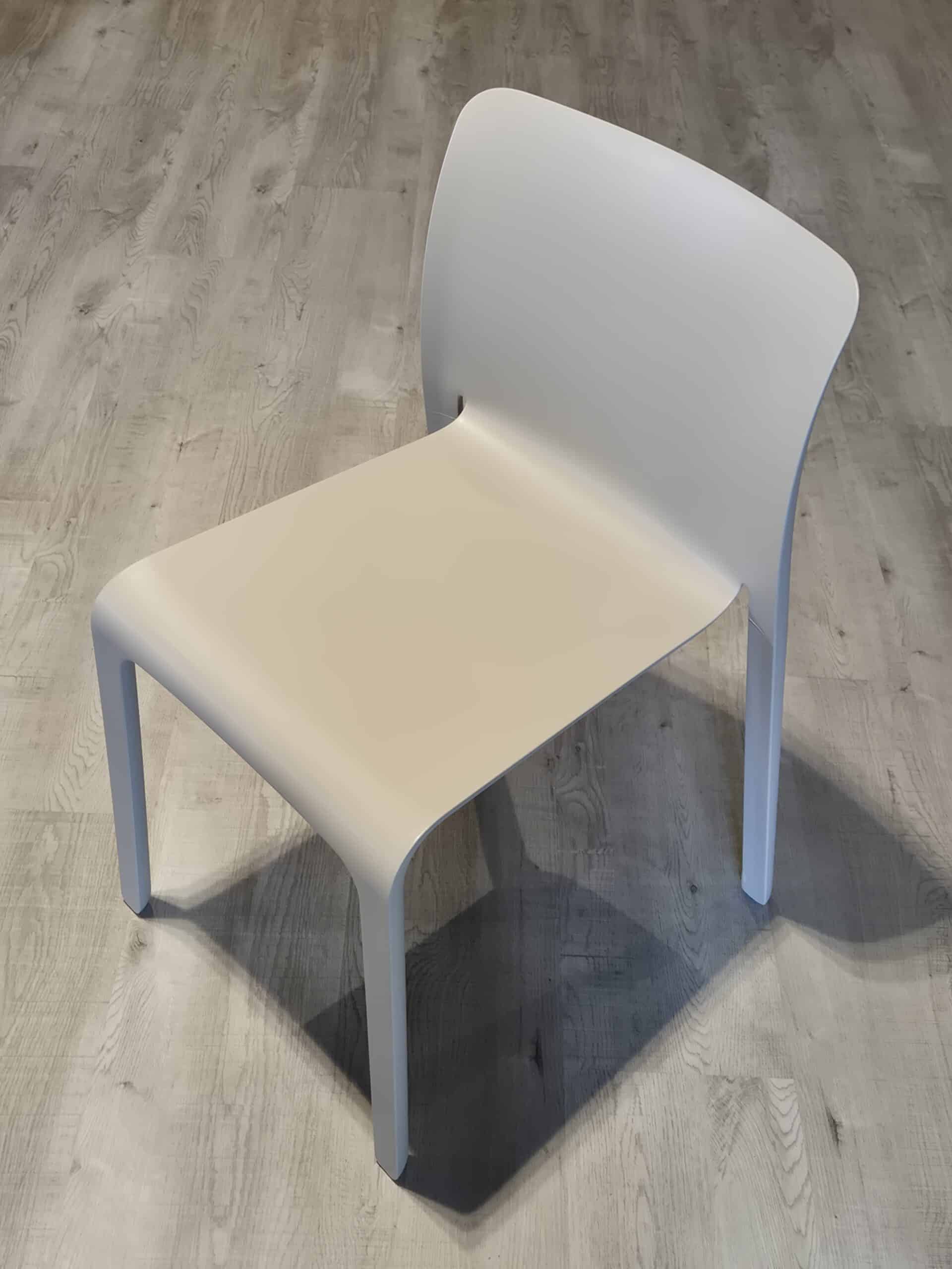 Chaise FIRST